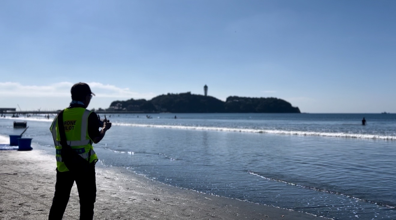 江の島 地引網の空撮2